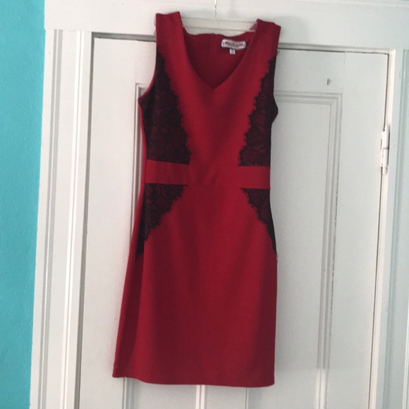 Red and black party dress - Picture 1 of 2